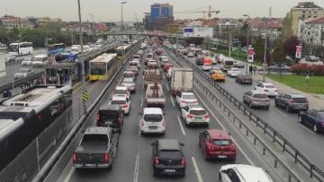 İstanbul’da trafik yoğunluğu; saat 18.00’de yüzde 78