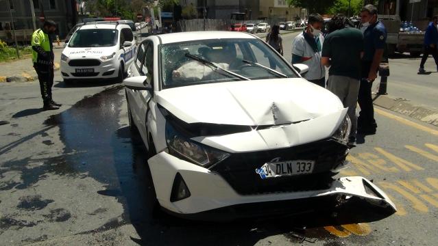 İstanbul’da zincirleme kazada genç kadın şok yaşadı