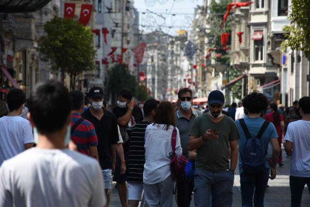 İstiklal Caddesi’nde maske kuralı ihlali