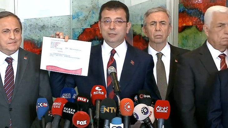 İmamoğlu’ndan Soylu’ya: Burada tüm terör örgütlerinin reklamını yapan bir bakan var!