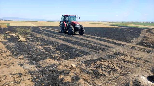 İstanbul – Tekirdağ sınırında korkutan yangın: 500 dönüm buğday 15 dakikada küle döndü