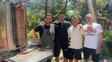 Galatasaray kafilesi, Avusturya kampı öncesinde Florya’da döner ziyafeti çekti