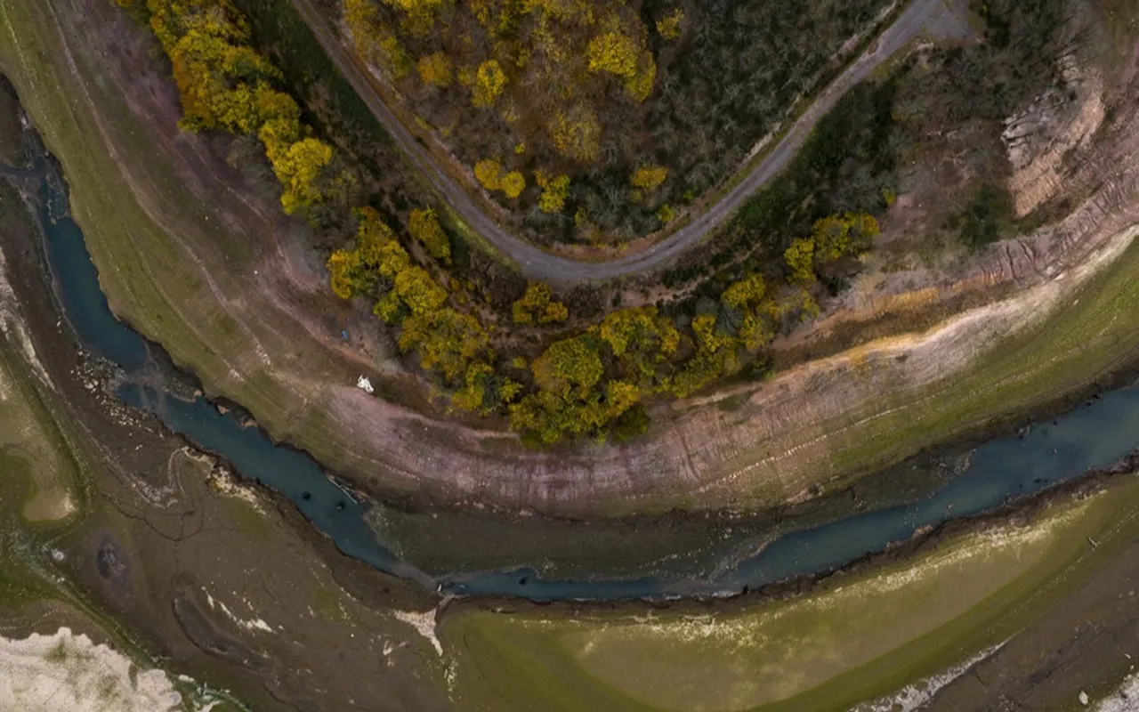 (Dron) İstanbul’un barajlarında su seviyesi yüzde 35,47 olarak ölçüldü