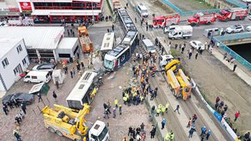 Alibeyköy’de 33 kişinin yaralandığı tramvay kazasında sinyalizasyon hatası iddiası