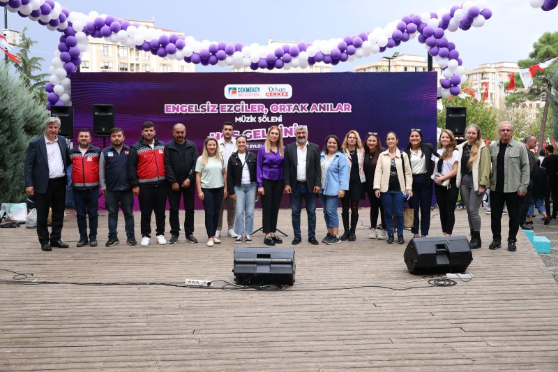 ÇEKMEKÖY’DE ÖZEL BİREYLER VE YAŞLILARA ÖZEL MÜZİK ŞÖLENİ