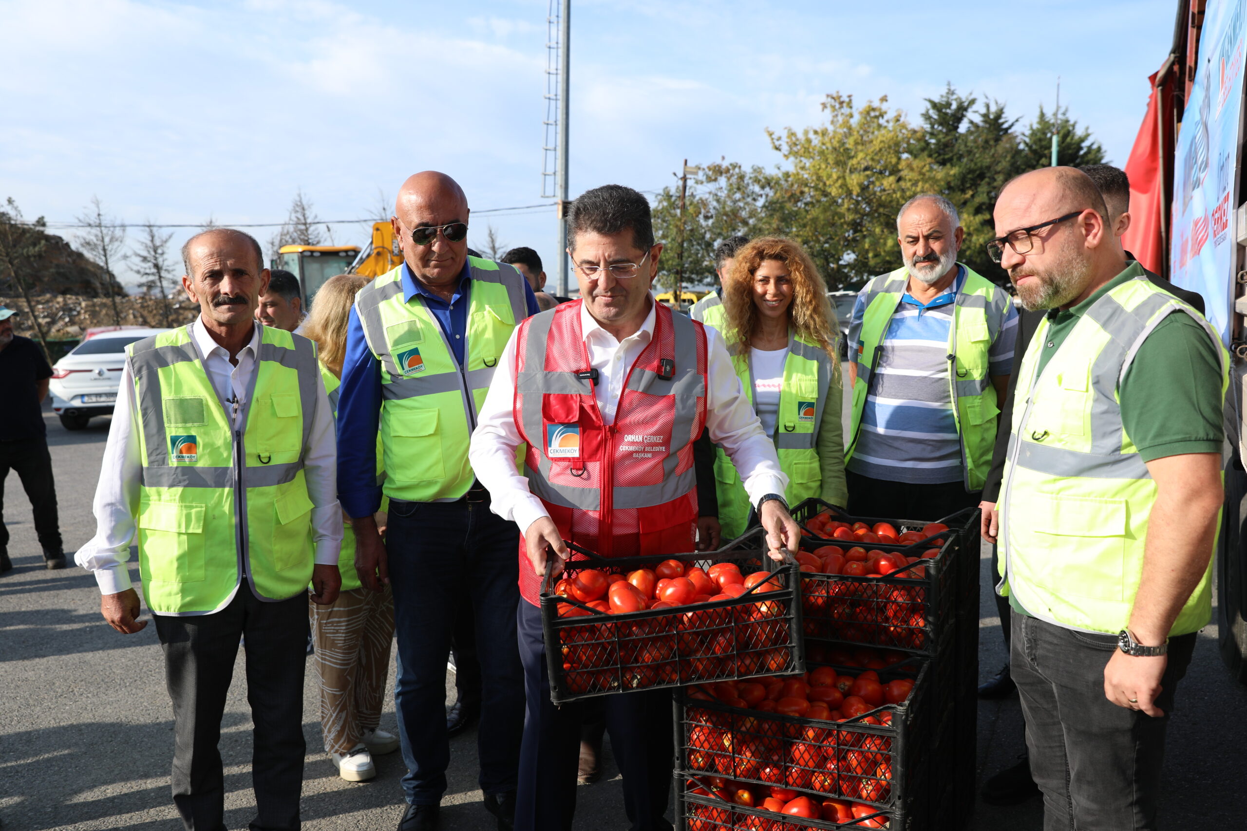 ÇİFTÇİNİN PERİŞAN HALİ BAŞKANI HAREKETE GEÇİRDİ